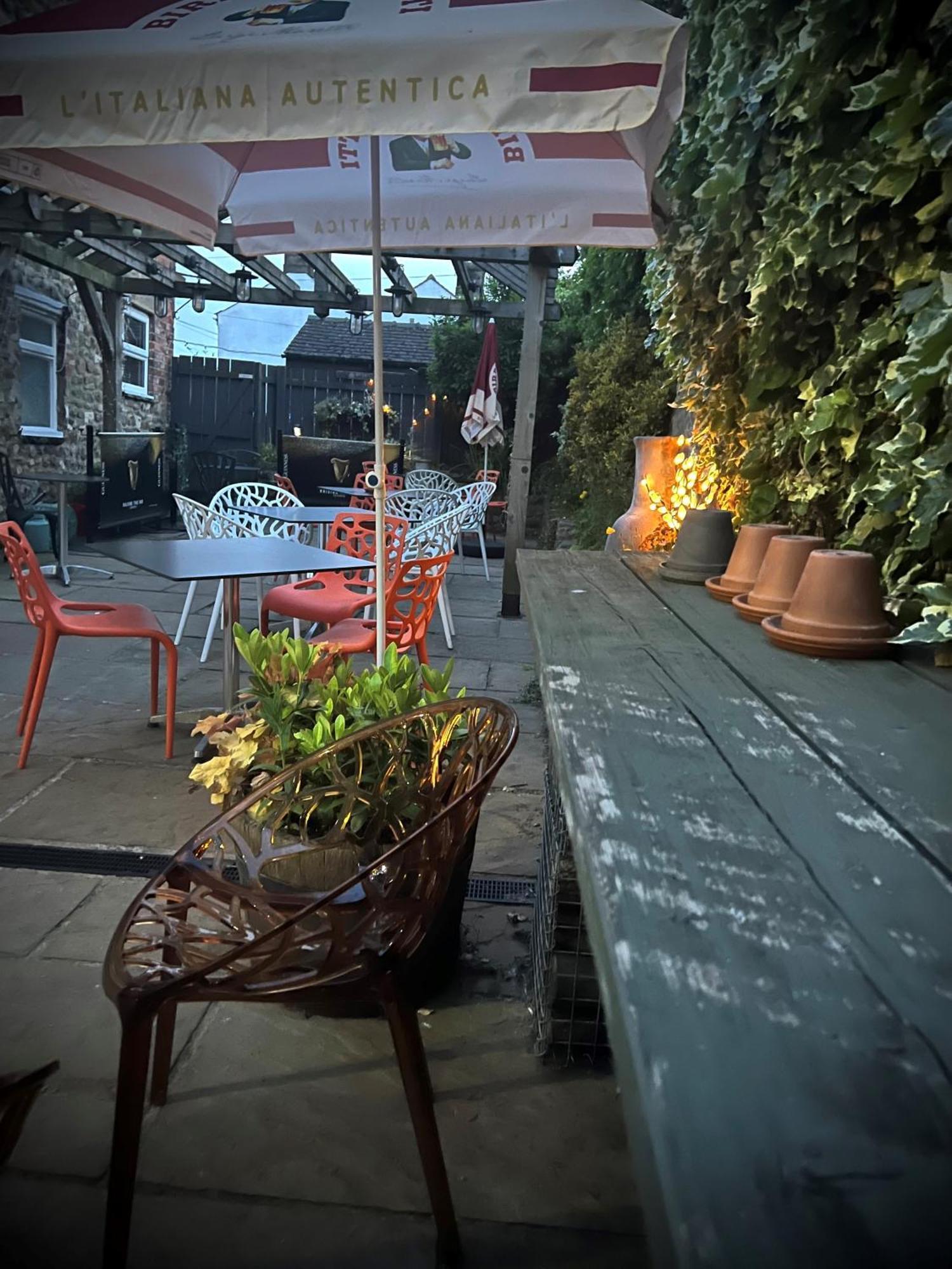 The Bay Horse, Masham Otel Dış mekan fotoğraf